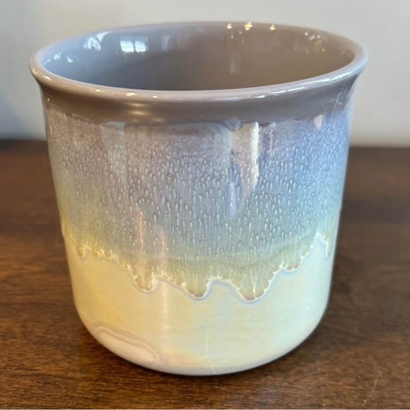 Large Meritage Iridescent Blue/ Lavender Gray 20 ounce Drip Glaze Mug No Flaws. - Picture 4 of 8